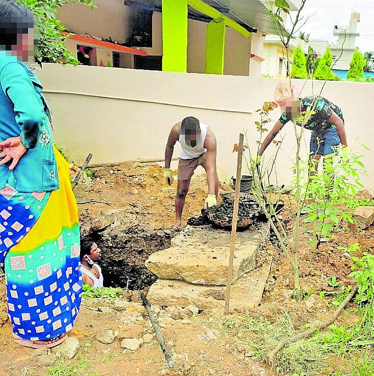 ಮಾಗಡಿ | ಶೌಚ ಗುಂಡಿ ಸ್ವಚ್ಛತೆಗೆ ಕಾರ್ಮಿಕರ ಬಳಕೆ: ಐವರ ವಿರುದ್ಧ ಪ್ರಕರಣ