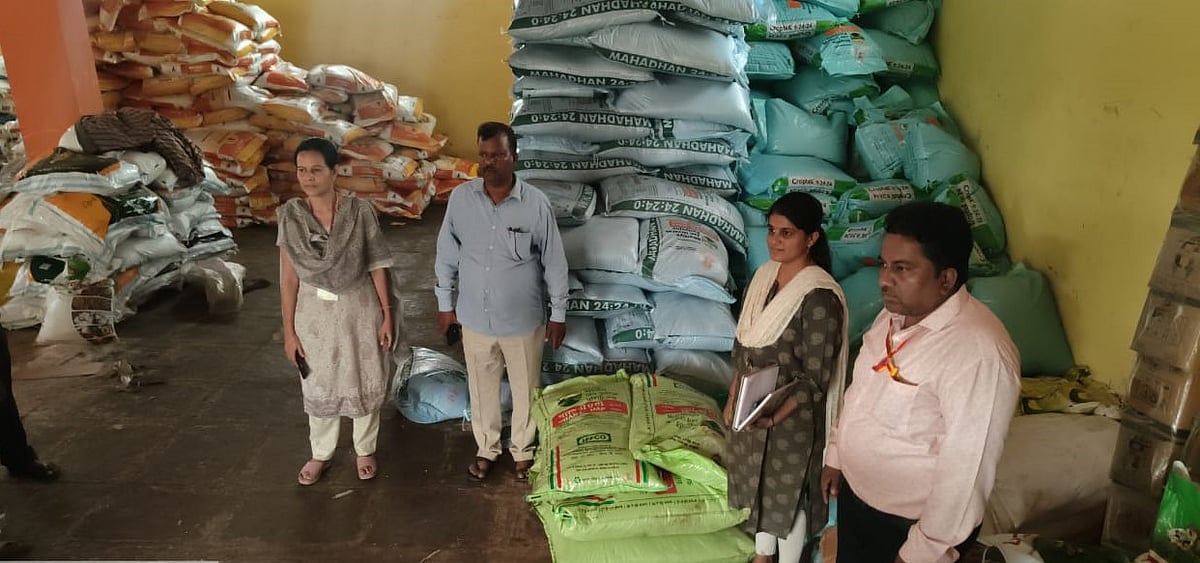 ಅಫಜಲಪುರ: ₹6.22 ಲಕ್ಷ ಮೌಲ್ಯದ ಗೊಬ್ಬರ ಮಾರಾಟಕ್ಕೆ ತಡೆ