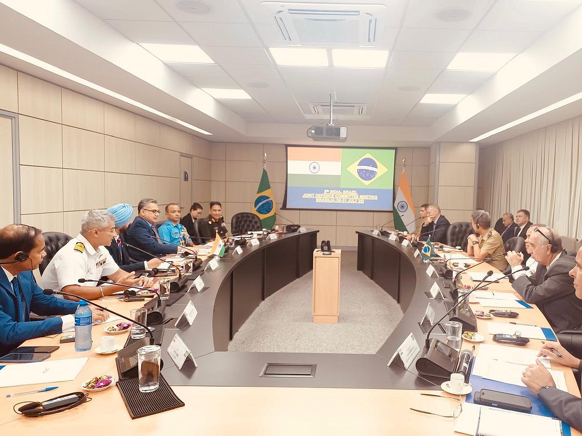 ರಕ್ಷಣಾ, ಮಿಲಿಟರಿ ಸಹಕಾರ ವೃದ್ಧಿಗೆ ಭಾರತ–ಬ್ರೆಜಿಲ್ ಮಾತುಕತೆ

