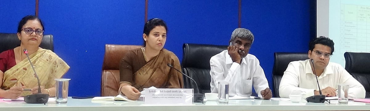 ಹದಗೆಟ್ಟಿರುವ ರಸ್ತೆ ದುರಸ್ತಿಗೊಳಿಸಿ: ರೋಹಿಣಿ ಸಿಂಧೂರಿ ಸೂಚನೆ