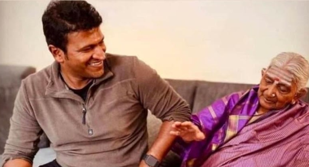 ಸೋದರಳಿಯ ಅಪ್ಪುವಿನ ಜೊತೆಗೆ ಕುಶಲೋಪರಿ ನಡೆಸುತ್ತಿರುವ ನಾಗಮ್ಮ