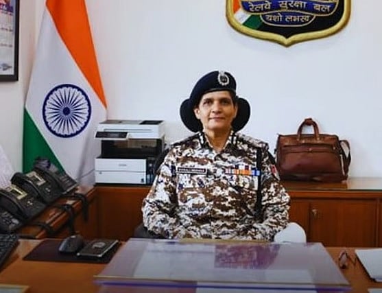 ಆರ್‌ಪಿಎಫ್‌ನ ಮೊದಲ ಮಹಿಳಾ ಮಹಾನಿರ್ದೇಶಕಿಯಾಗಿ ಸೋನಾಲಿ ಮಿಶ್ರಾ ಅಧಿಕಾರ ಸ್ವೀಕಾರ