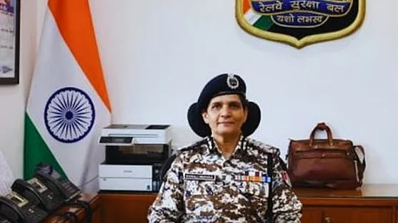 <div class="paragraphs"><p>Credit:X/@RPF_INDIA</p></div>
