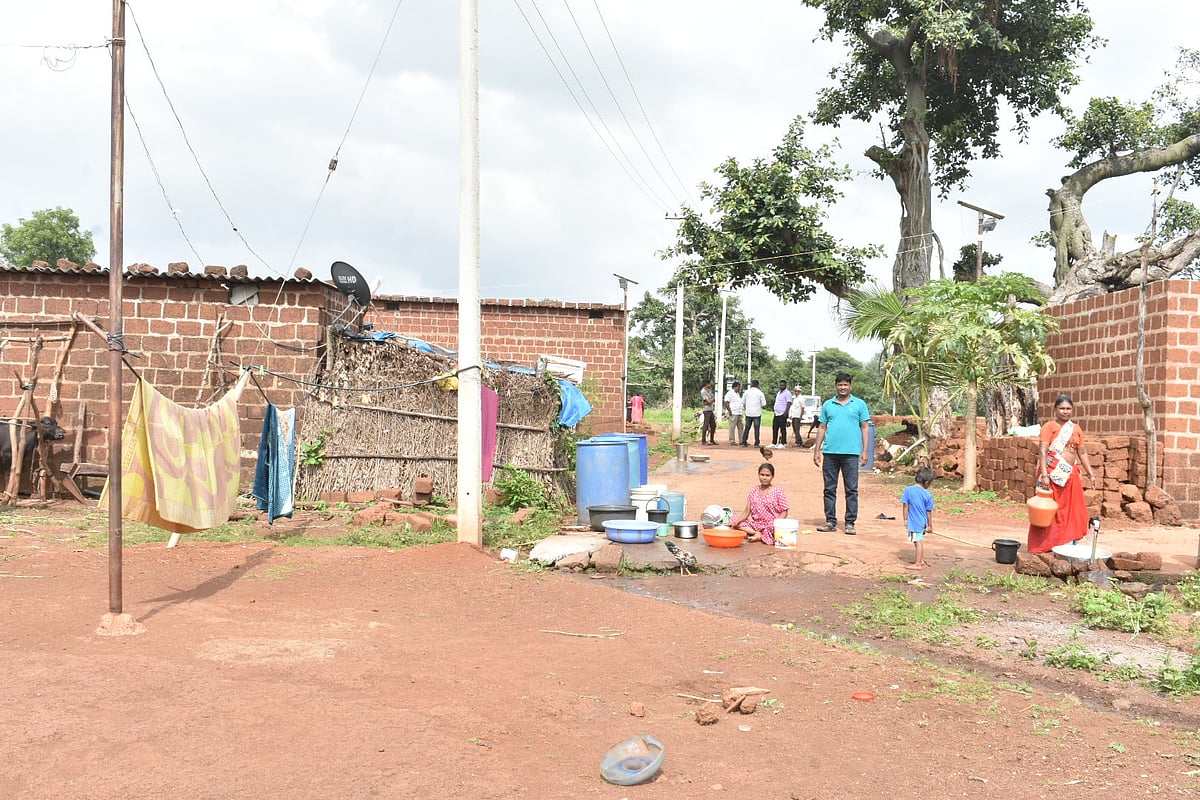 ಚಿಂದಾನೂರು: ಬಾವಿತಾಂಡಾವಾಸಿಗಳ ಕತ್ತಲ ಬದುಕಿಗೆ ಮುಕ್ತಿ ನೀಡಿದ ಜೆಸ್ಕಾಂ