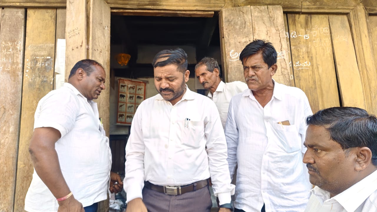 4 ಎನ್ಎಲ್ಟಿ 2 -1 ಅಂಗನವಾಡಿ ಕೇಂದ್ರ ಬಾಗಿಲು ತೆರೆದ ಸಿಡಿಪಿಒ