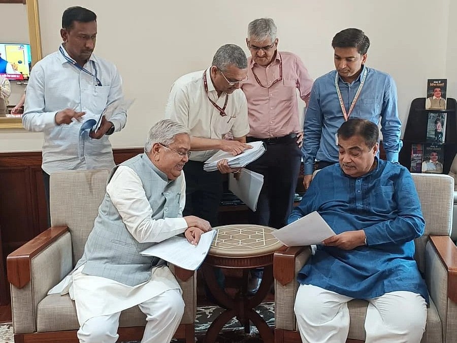 ಚಿತ್ರದುರ್ಗ ಲೋಕಸಭಾ ಕ್ಷೇತ್ರದ ಹೆದ್ದಾರಿಗಳ ಅಭಿವೃದ್ಧಿ: ಗಡ್ಕರಿಗೆ ಕಾರಜೋಳ ಮನವಿ 