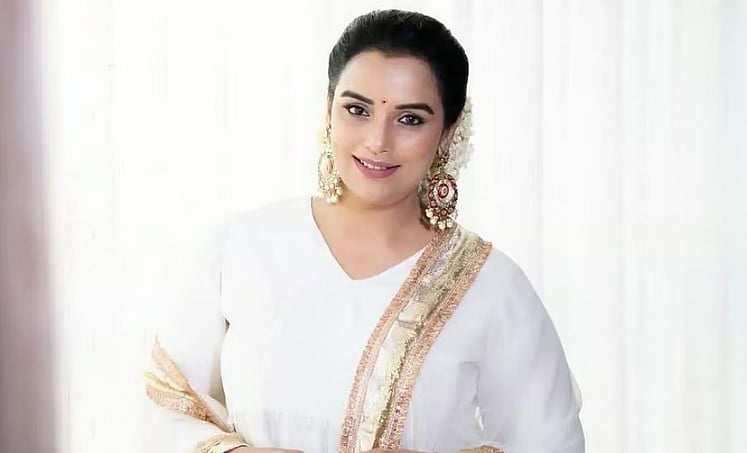 ಅಶ್ಲೀಲ ಚಿತ್ರಗಳಲ್ಲಿ ನಟಿಸುತ್ತಿರುವ ಆರೋಪ:ನಟಿ ಶ್ವೇತಾ ವಿರುದ್ಧದ ವಿಚಾರಣೆಗೆ ತಡೆ