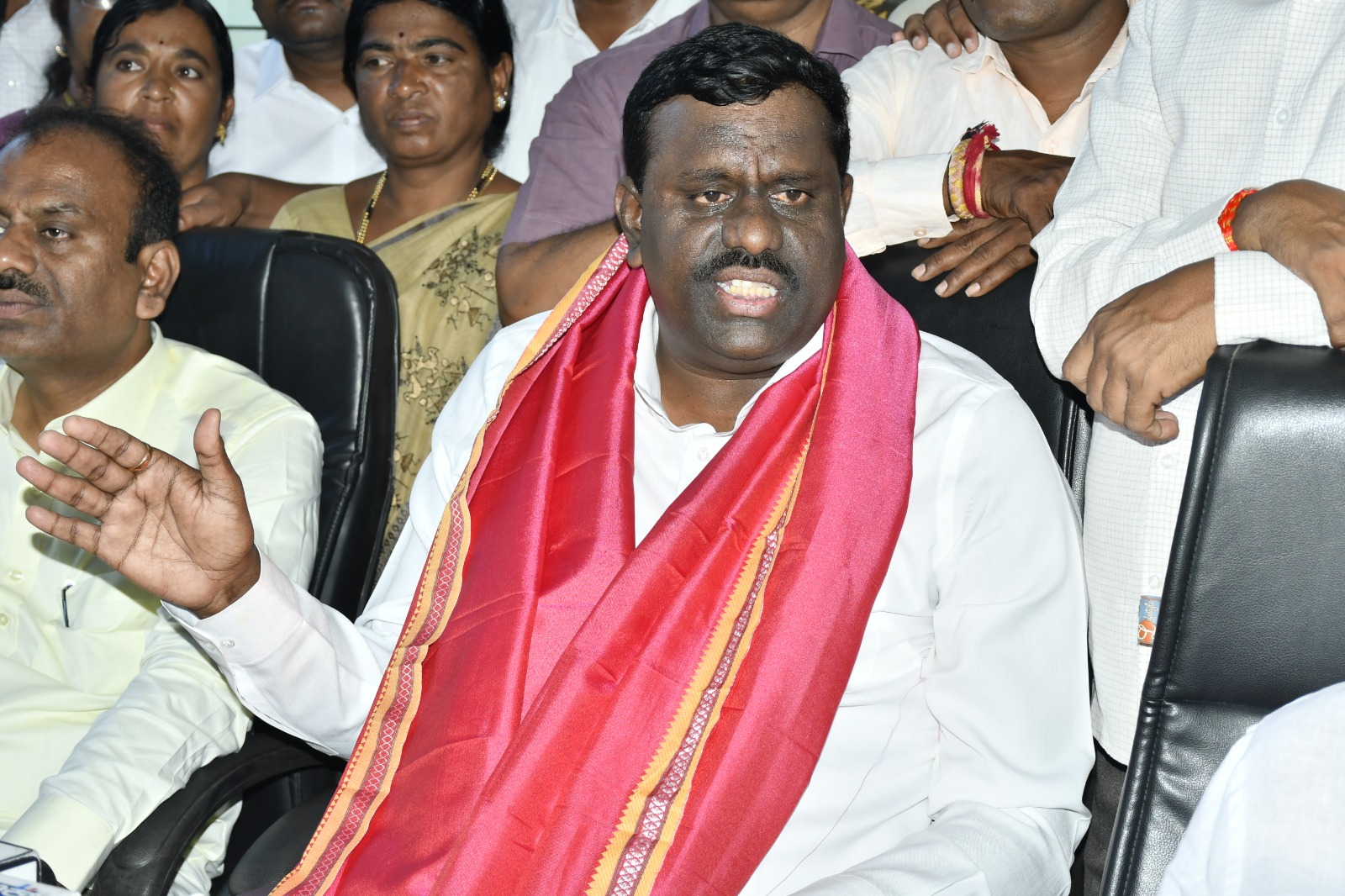 ರಾಘವೇಂದ್ರ ಹಿಟ್ನಾಳ್‌