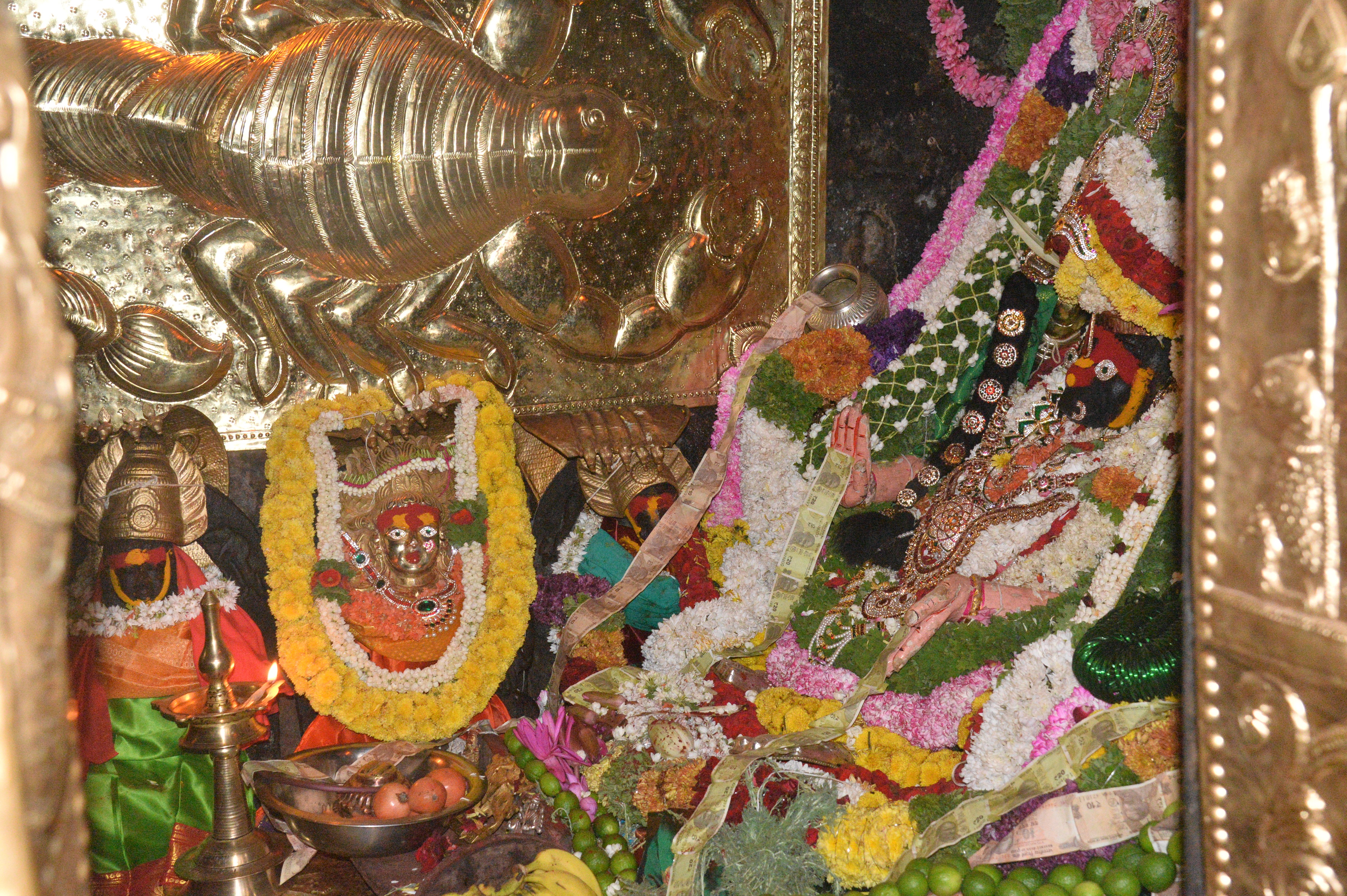ಕೋಲಾರಮ್ಮಗೆ ವಿಶೇಷ ಅಲಂಕಾರ