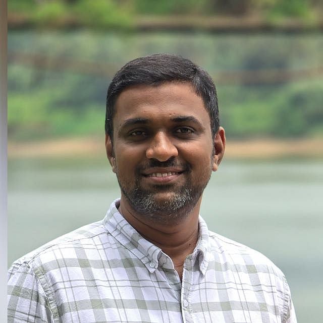 ಬುಕ್ ಬ್ರಹ್ಮ ಕಥಾ ಸ್ಪರ್ಧೆ: ಸುಲ್ತಾನ್ ಮನ್ಸೂರ್ ಪ್ರಥಮ