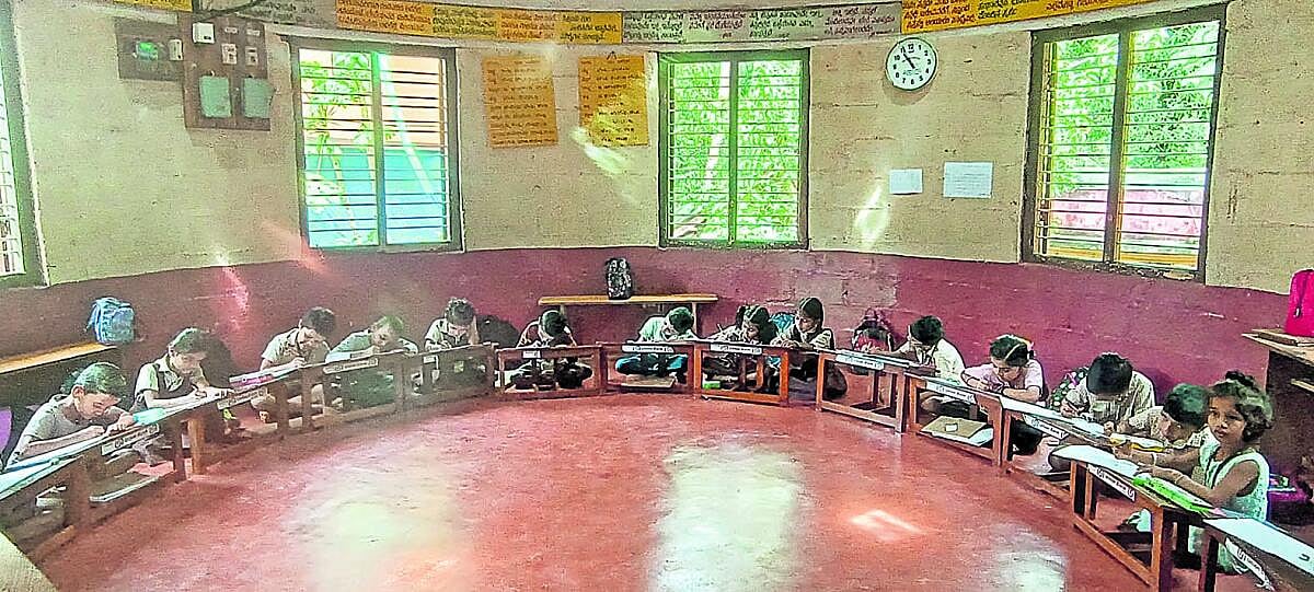 Circular Classroom: ವೃತ್ತಾಕಾರದ ತರಗತಿ ವಿದ್ಯಾರ್ಥಿಸ್ನೇಹಿಯೇ?
