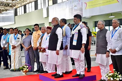 ರಾಗಿಗುಡ್ಡ ನಿಲ್ದಾಣದಲ್ಲಿ ಈ ಮಾರ್ಗಕ್ಕೆ ಹಸಿರು ನಿಶಾನೆ ತೋರಿದ ಮೋದಿ