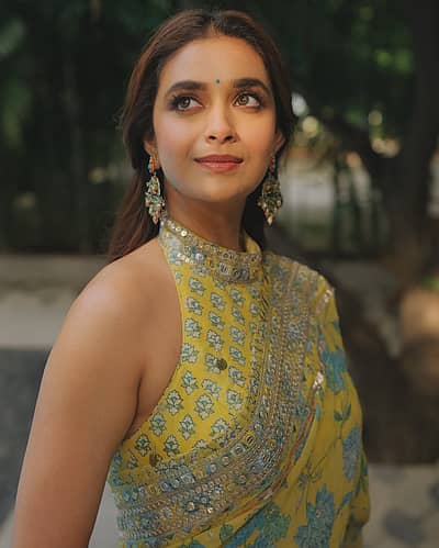 ‘ಉಪ್ಪು ಕಪ್ಪುರಂಬು‘ ಸಿನಿಮಾದಲ್ಲಿ ಬ್ಯೂಸಿಯಾಗಿದ್ದ ಟಾಲಿವುಡ್ ಬೆಡಗಿ ಕೀರ್ತಿ ಸುರೇಶ್