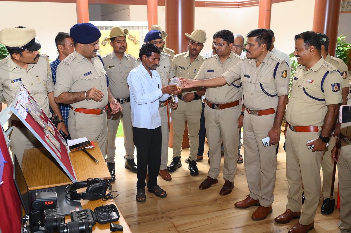 ಬೀದರ್‌: ಮನೆಯಲ್ಲಿ ಹಣ ಕೊಡದಕ್ಕೆ ಮಳಿಗೆಗೆ ಕನ್ನ, ಬೆಂಕಿ; ಬಾಲಕನ ಬಂಧನ