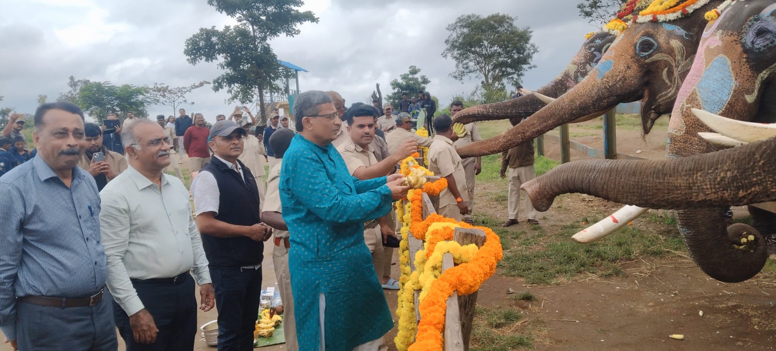 ಕುಶಾಲನಗರ ಸಮೀಪದ ಹಾರಂಗಿ ಸಾಕಾನೆ ಶಿಬಿರದಲ್ಲಿ ವಿಶ್ವ ಆನೆ ದಿನ ಕಾರ್ಯಕ್ರಮ ನಡೆಯಿತು