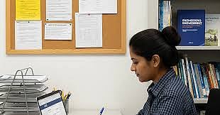 ಯುವಿಸಿಇ: ಅತಿಥಿ ಉಪನ್ಯಾಸಕರ ವಿವಿಧ ಹುದ್ದೆಗಳಿಗೆ ಅರ್ಜಿ ಆಹ್ವಾನ