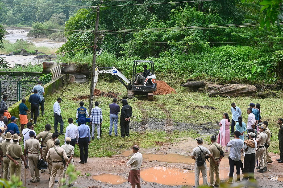 ಧರ್ಮಸ್ಥಳ ಪ್ರಕರಣ: 13ನೇ ಜಾಗದಲ್ಲಿ ಅಗೆಯುವ ಕಾರ್ಯ ಆರಂಭ