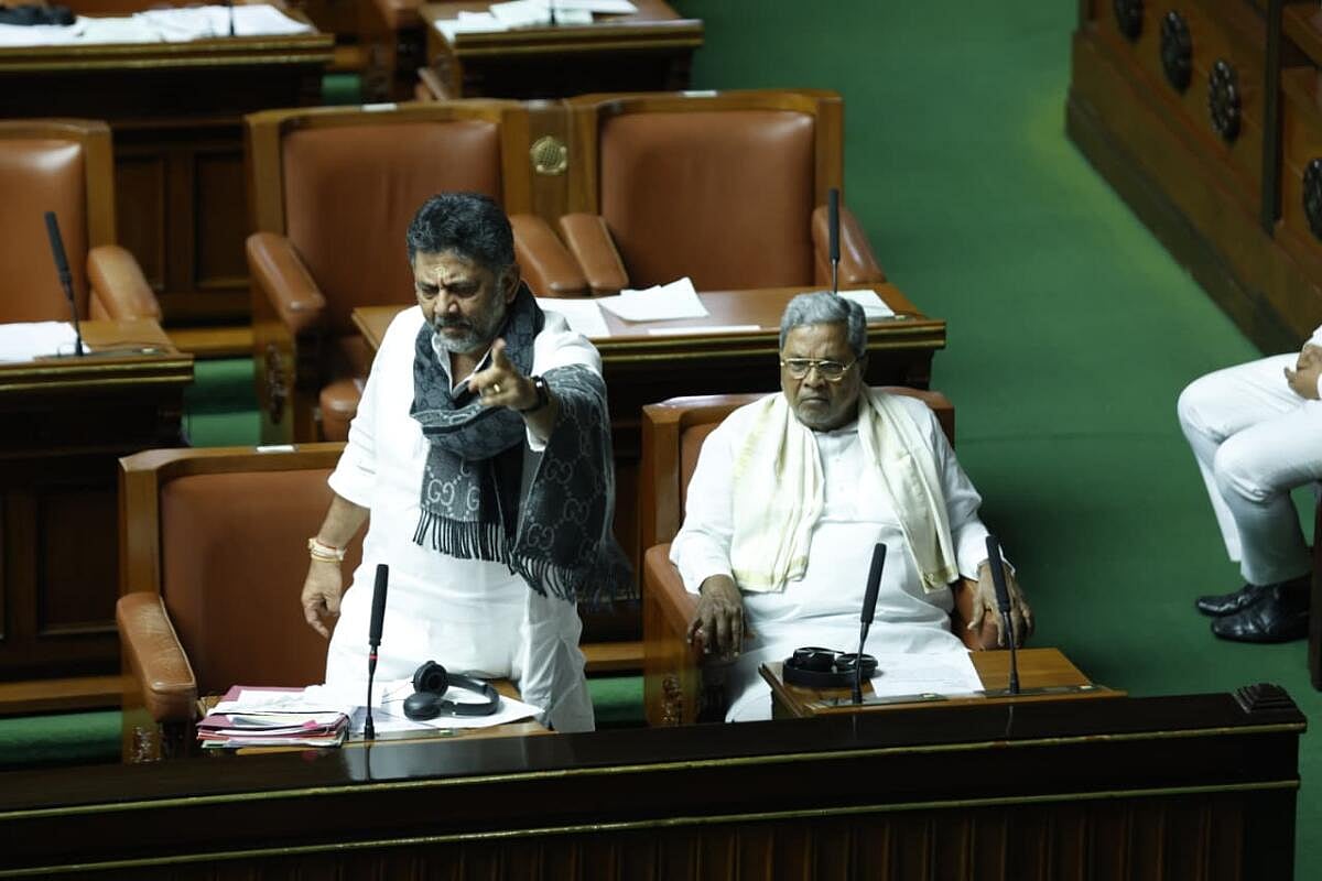 ವಿಧಾನಸಭೆ: ತೋಳೇರಿಸಿದ ಡಿಸಿಎಂ ಡಿಕೆಶಿ, ಎದೆಯುಬ್ಬಿಸಿದ ಮಾಜಿ DCM ಅಶ್ವತ್ಥನಾರಾಯಣ