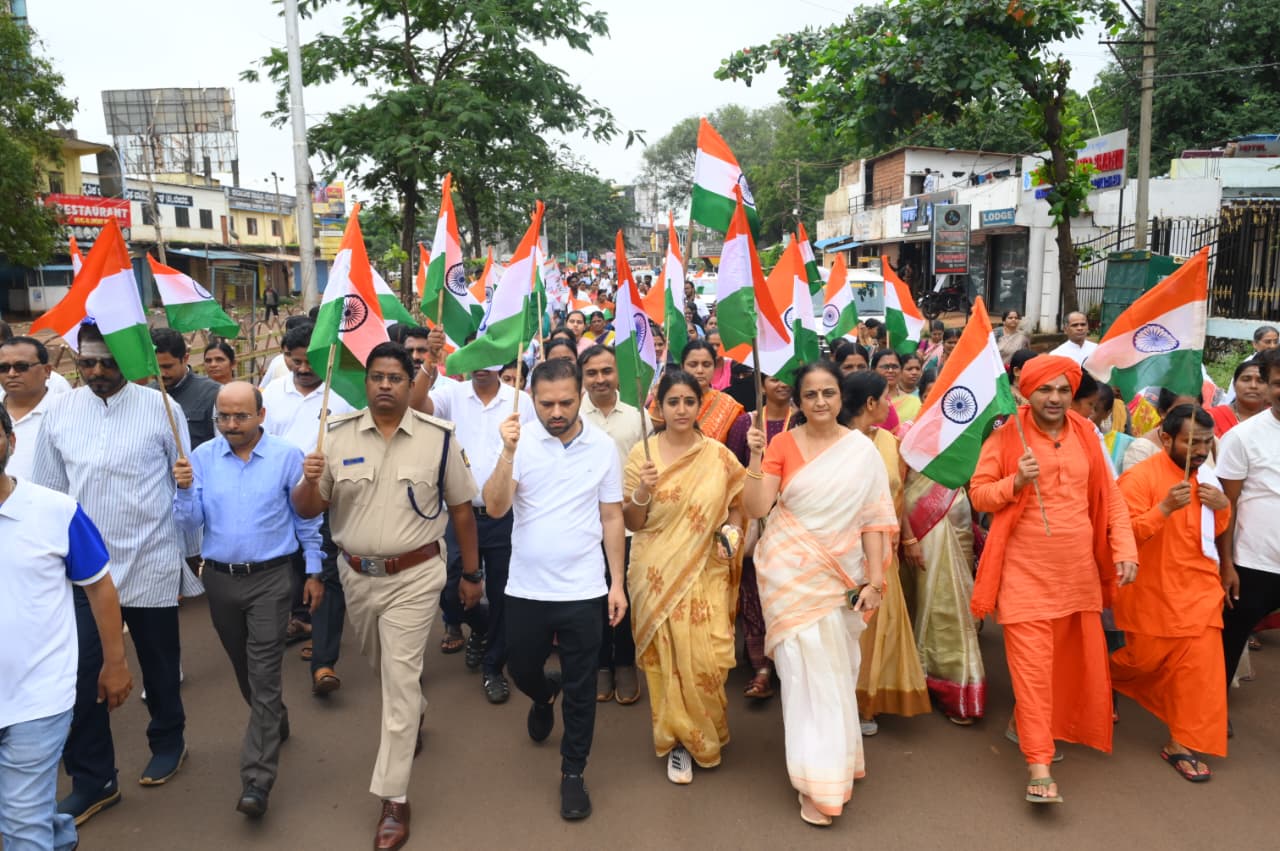 ಜಿಲ್ಲಾಧಿಕಾರಿ ಶಿಲ್ಪಾ ಶರ್ಮಾ ನೇತೃತ್ವದಲ್ಲಿ ಬೀದರ್‌ನಲ್ಲಿ ಗುರುವಾರ ತಿರಂಗಾ ಯಾತ್ರೆ ನಡೆಯಿತು