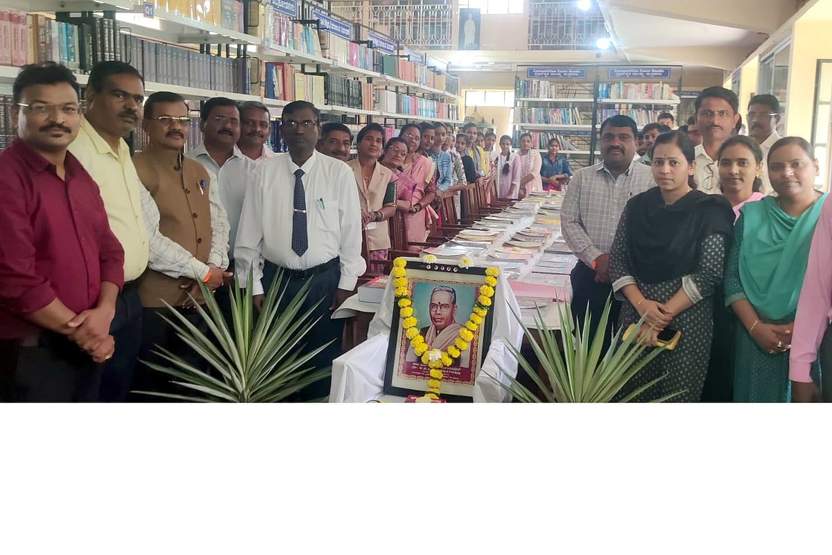 ಪತ್ರಿಕೆ ಓದುವ ಹವ್ಯಾಸ ಬೆಳೆಸಿಕೊಳ್ಳಿ: ಜುನ್ನಾಯ್ಕರ್