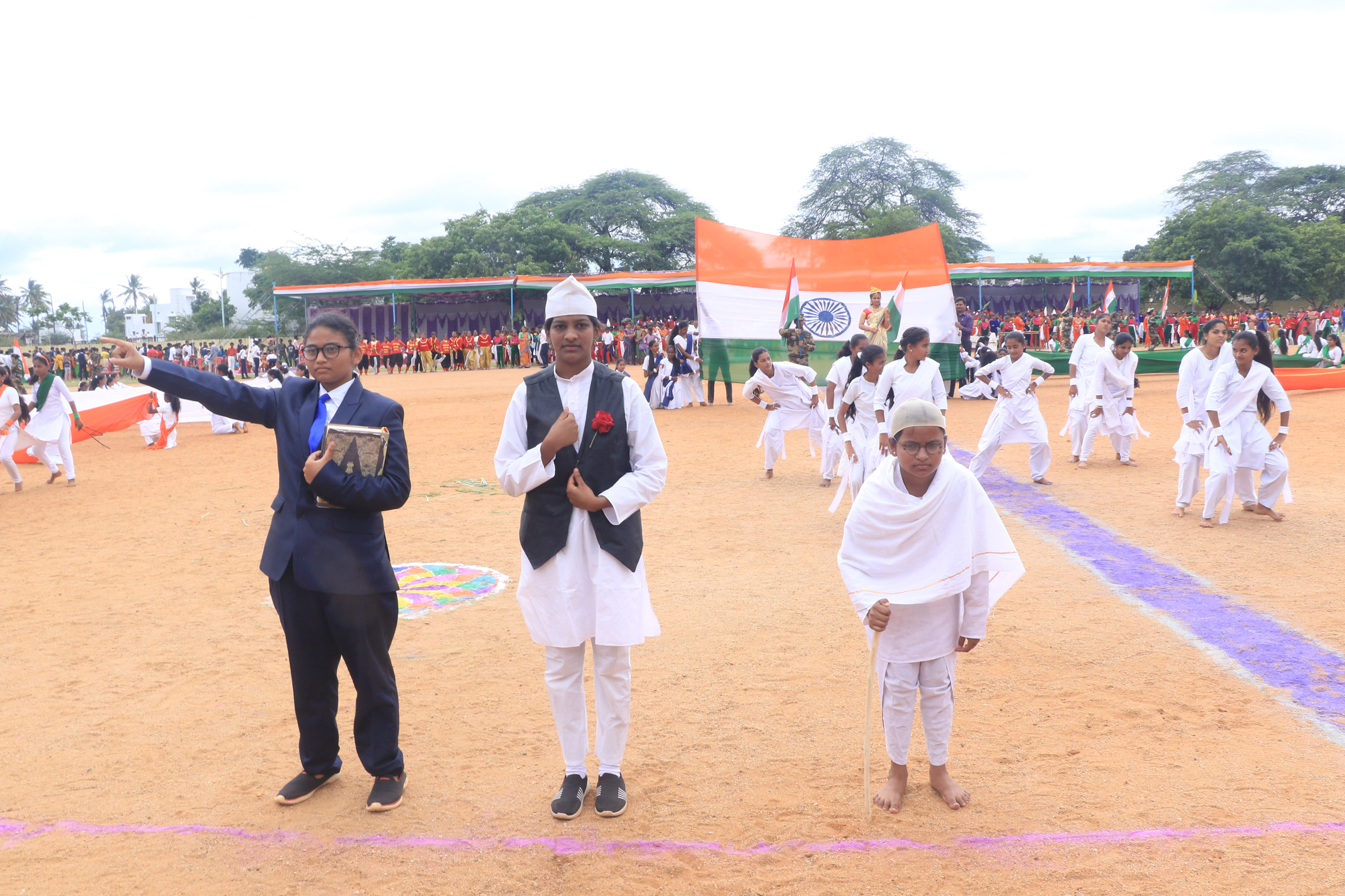 ಸಾಂಸ್ಕೃತಿಕ ಕಾರ್ಯಕ್ರಮಗಳಲ್ಲಿ ಗಮನ ಸೆಳೆದ ಹೋರಾಟಗಾರರು