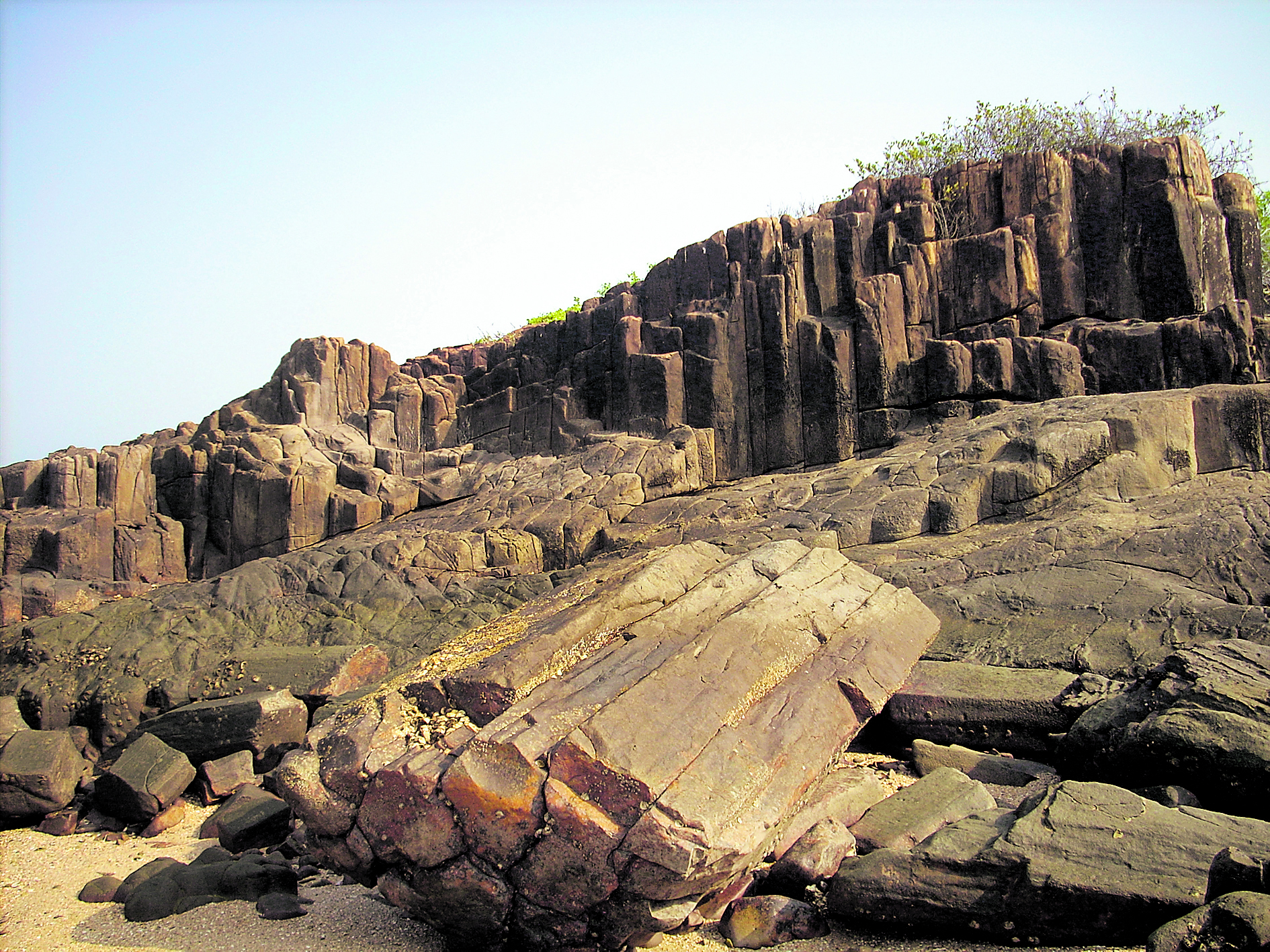 ಸೇಂಟ್‌ ಮೇರೀಸ್‌ ದ್ವೀಪದ ಶಿಲೆಗಳು
