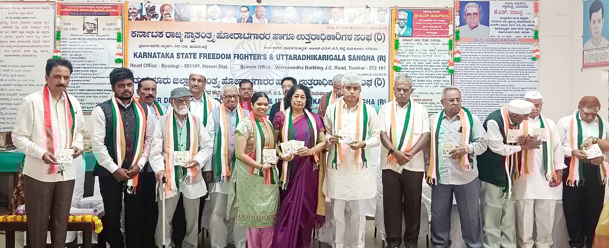 ಗಾಂಧೀಜಿ ಸಂದೇಶ ಓದಿ : ಟಿ.ಆರ್.ರೇವಣ್ಣ ಸಲಹೆ 