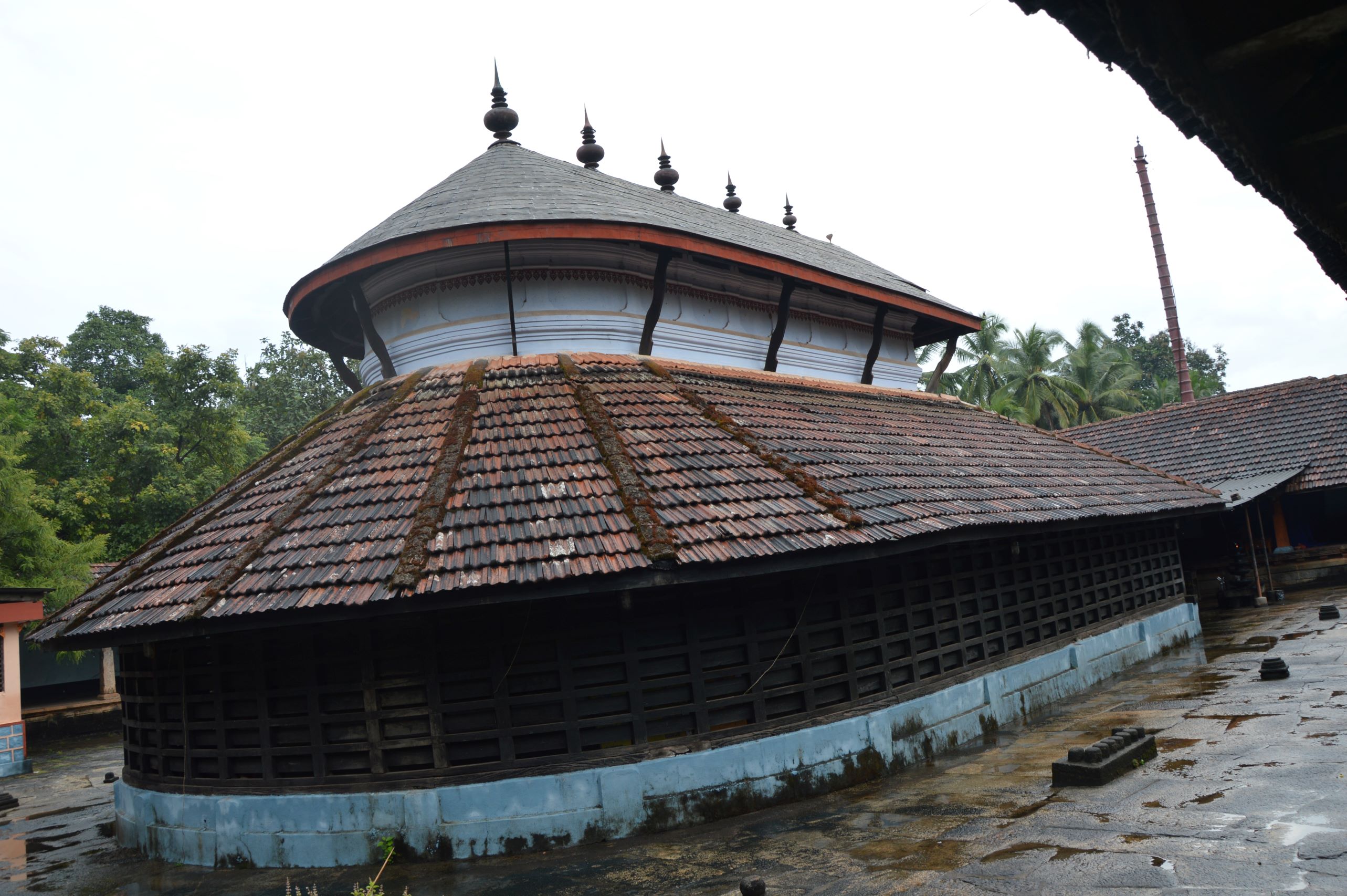 ಬಾರ್ಕೂರಿನ ಪಂಚಲಿಂಗೇಶ್ವರ ದೇವಸ್ಥಾನ