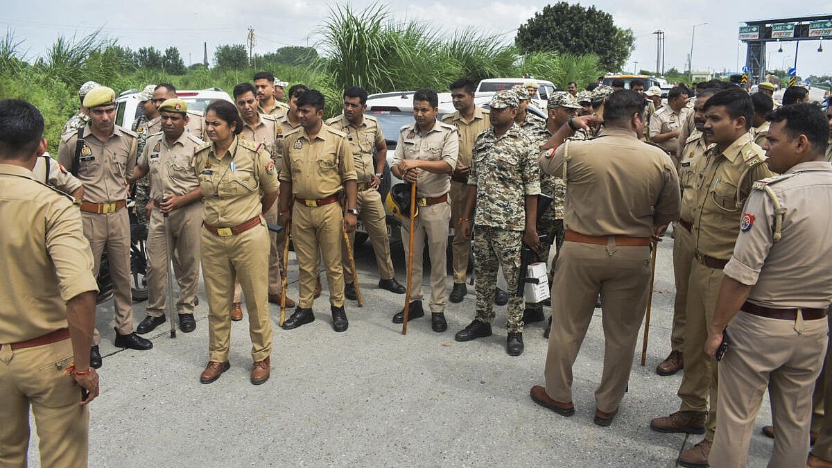 UP | ಯೋಧನ ಮೇಲೆ ಹಲ್ಲೆ: ಟೋಲ್‌ಗೆ ₹20ಲಕ್ಷ ದಂಡ ವಿಧಿಸಿದ NHAI; ಸಿಬ್ಬಂದಿ ಬಂಧನ