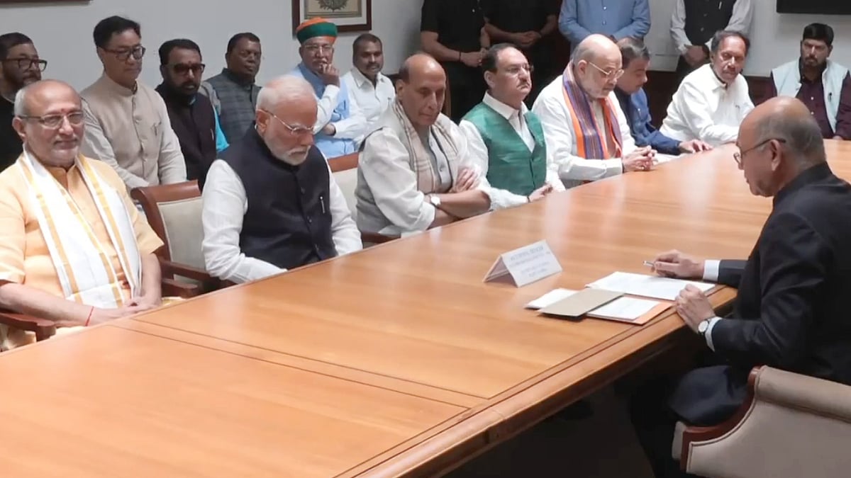 Vice President Election: ನಾಮಪತ್ರ ಸಲ್ಲಿಸಿದ NDA ಅಭ್ಯರ್ಥಿ ರಾಧಾಕೃಷ್ಣನ್