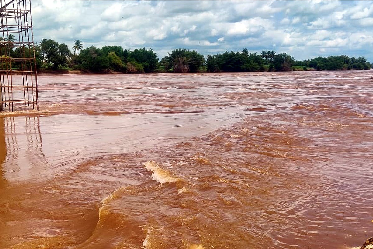 ರಬಕವಿ ಬನಹಟ್ಟಿ: ಹಿಪ್ಪರಗಿ ಬ್ಯಾರೇಜ್‌ಗೆ 1.26 ಲಕ್ಷ ಕ್ಯೂಸೆಕ್ ನೀರು ಒಳಹರಿವು
