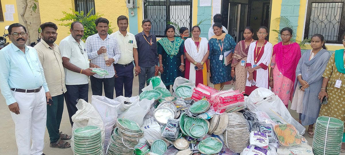 ಸಿರುಗುಪ್ಪ: ನಗರಸಭೆ ಅಧಿಕಾರಿಗಳಿಂದ 400 ಕೆ.ಜಿ ಪ್ಲಾಸ್ಟಿಕ್ ವಶ