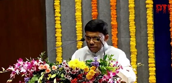 ಗೋವಾ ವಿಧಾನಸಭಾ ಸ್ಪೀಕರ್‌ ರಮೇಶ್ ತಾವಡ್ಕರ್ ರಾಜೀನಾಮೆ: ಸಚಿವರಾಗಿ ಪ್ರಮಾಣವಚನ