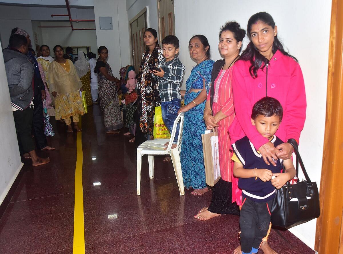 ಹುಬ್ಬಳ್ಳಿ | ಮಕ್ಕಳಲ್ಲಿ ಹೆಚ್ಚುತ್ತಿದೆ ವೈರಲ್‌ ಜ್ವರ: ಪಾಲಕರಲ್ಲಿ ಆತಂಕ
