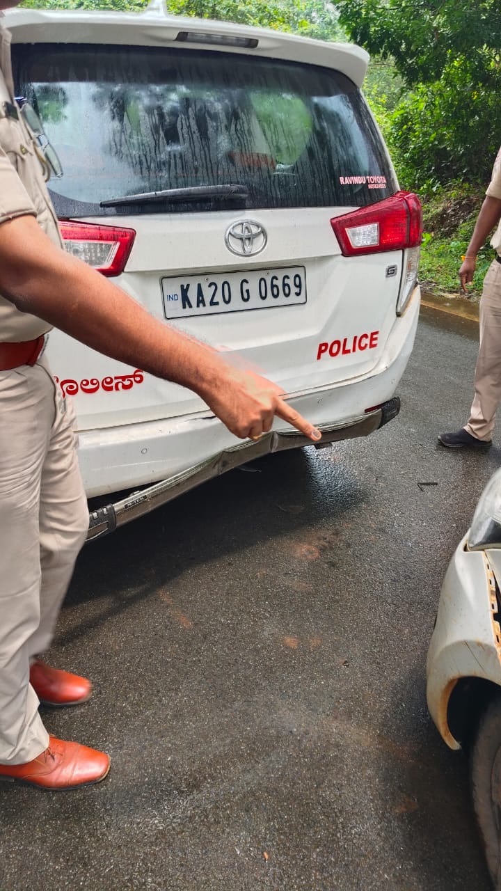 ಹೆಚ್ಚುವರಿ ಪೊಲೀಸ್ ವರಿಷ್ಠಾಧಿಕಾರಿ ವಾಹನಕ್ಕೆ ಹಾನಿಯಾಗಿರುವುದು