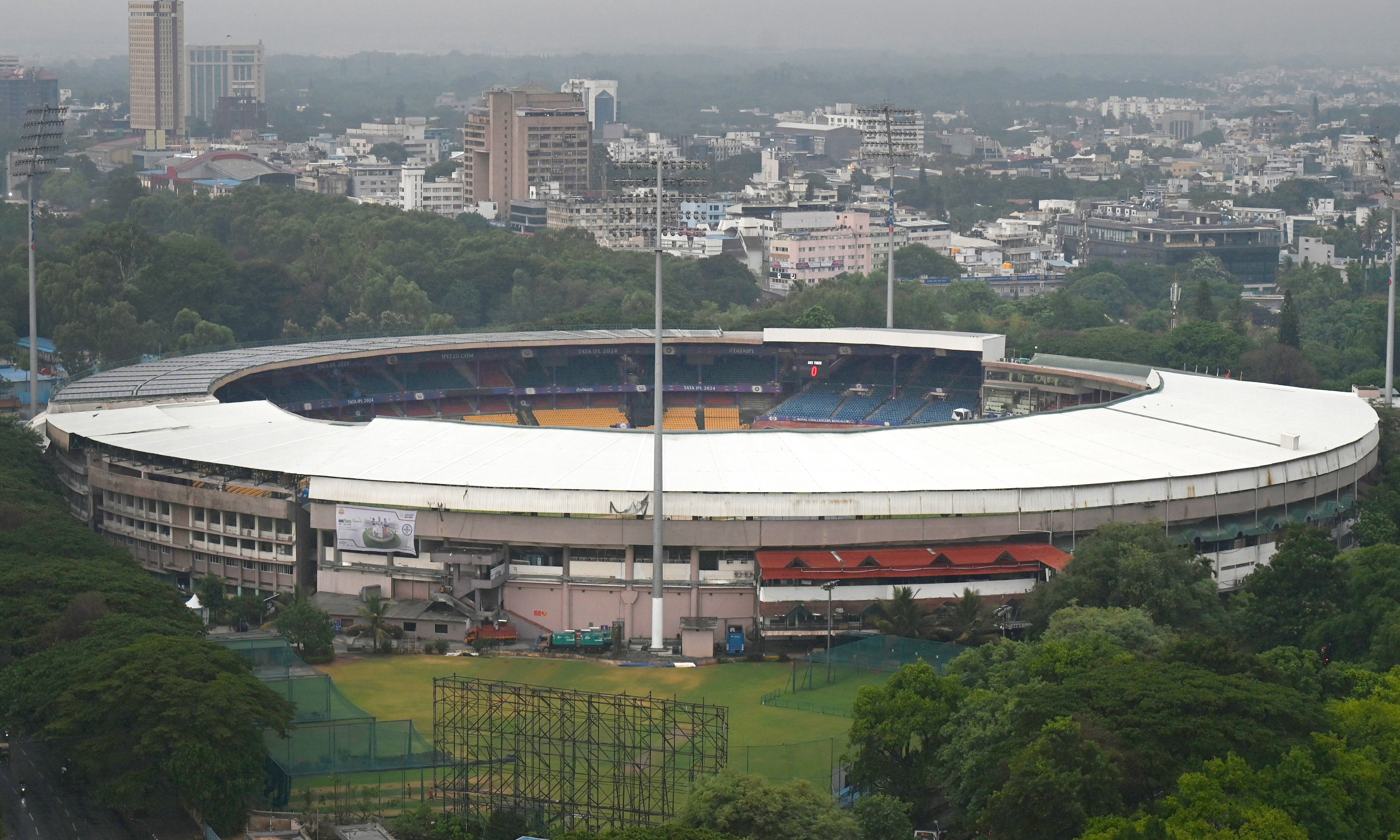 ಬೆಂಗಳೂರಿನ ಎಂ.ಚಿನ್ನಸ್ವಾಮಿ ಕ್ರೀಡಾಂಗಣದ ನೋಟ 