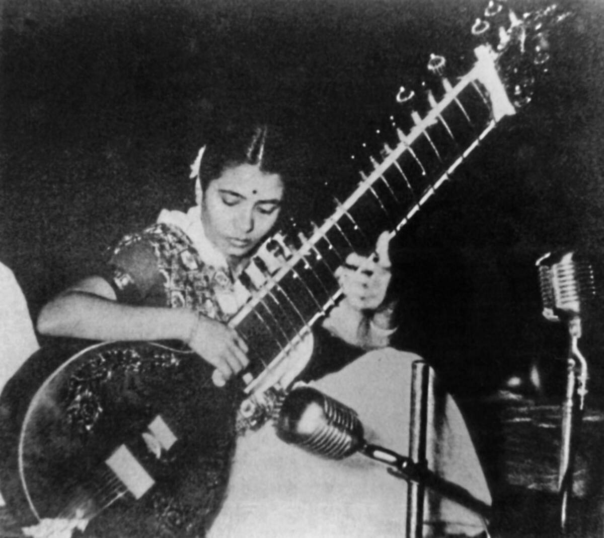 Indian Classical Music: ಏಕಾಂತಕ್ಕೆ ಸರಿದ ಸುರಬಹಾರ್‌ ನಾದ