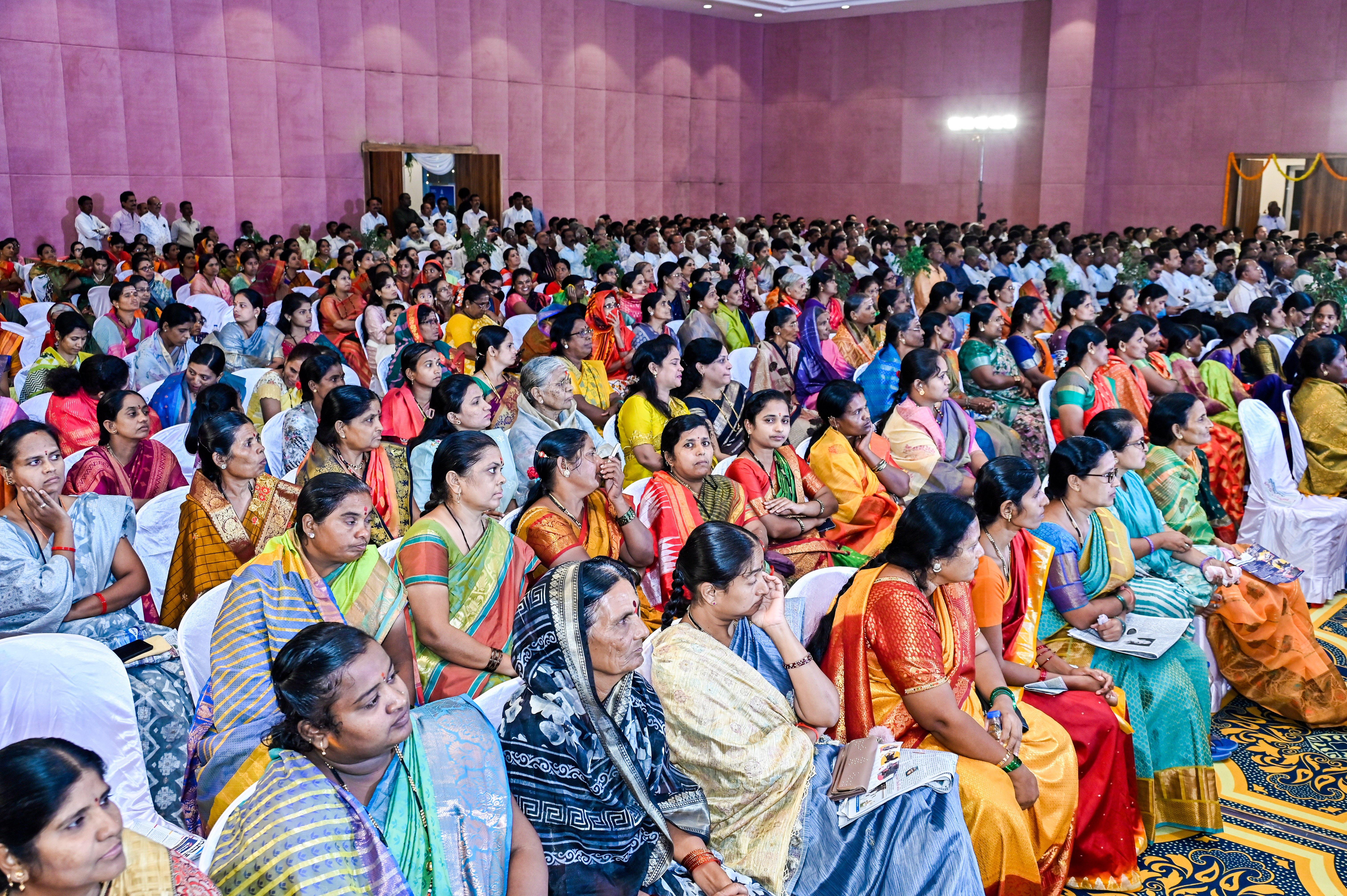 ಕಾರ್ಯಕ್ರಮದಲ್ಲಿ ಭಾಗವಹಿಸಿದ್ದ ದಿ. ಎಸ್.ಎಸ್.ಪಾಟೀಲರ ಅಭಿಮಾನಿಗಳು