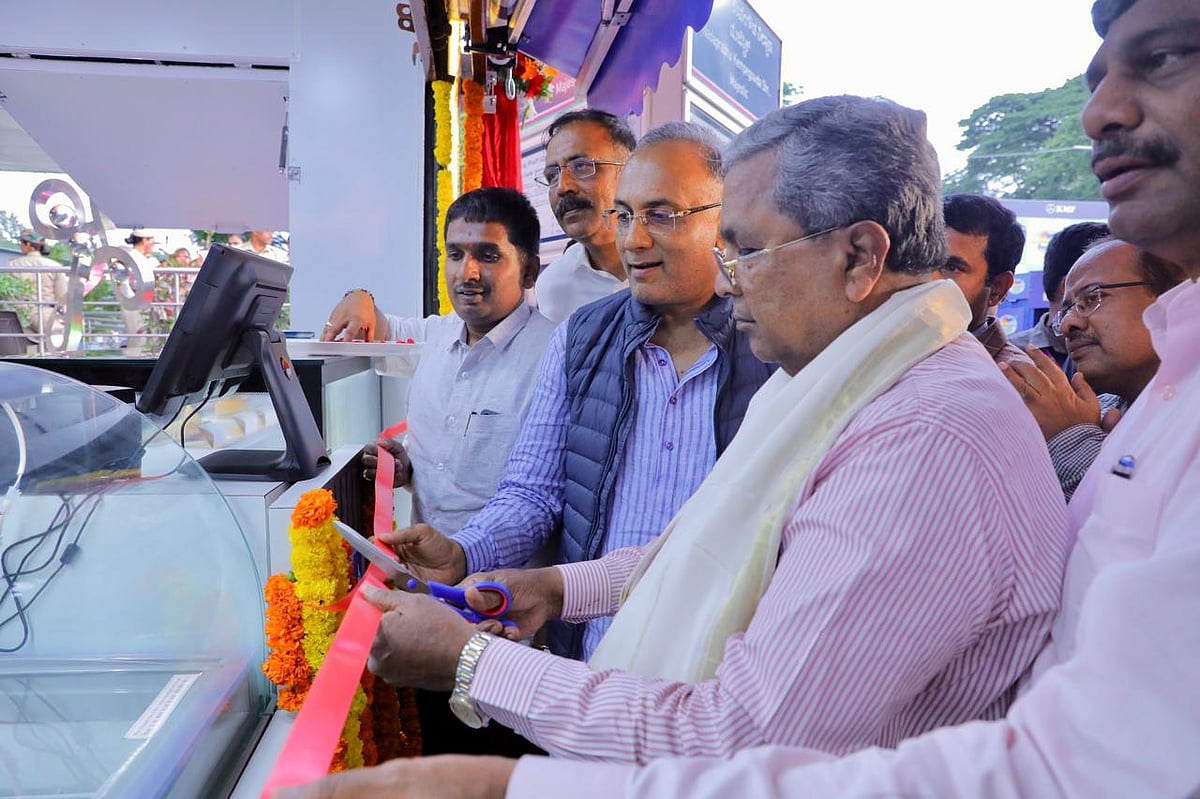 ವಿಡಿಯೊ: ಮೆಜೆಸ್ಟಿಕ್ ಮೆಟ್ರೊ ಆವರಣದಲ್ಲಿ ನಂದಿನಿ ಮಳಿಗೆ; ಸಿಎಂ ಉದ್ಘಾಟನೆ