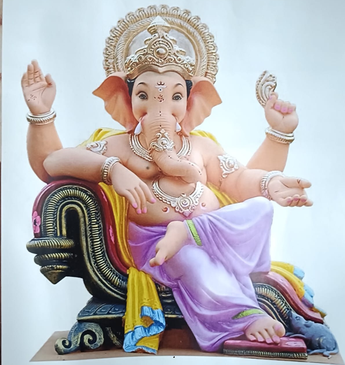 ಅಲೆವೂರಿನ ನಿವೃತ್ತ ಶಿಕ್ಷಕ ಶೇಖರ ಕಲ್ಮಾಡಿ ಅವರು ನಿರ್ಮಿಸಿರುವ ವಿಶ್ರಾಂತಿ ಭಂಗಿಯಲ್ಲಿರುವ ಗಣಪತಿ ಮೂರ್ತಿ