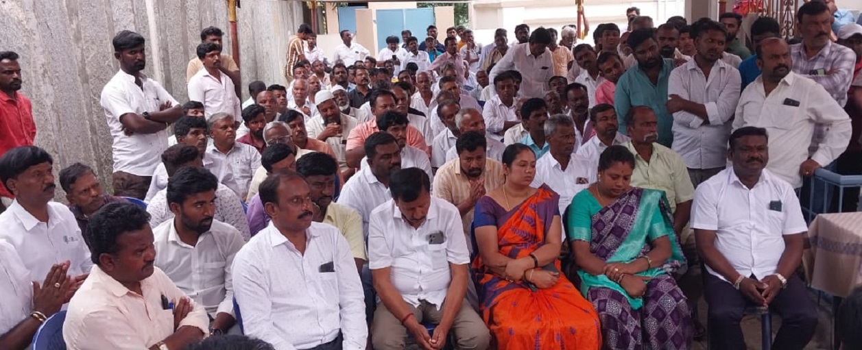 ಸಭೆಯಲ್ಲಿ ಕಾಂಗ್ರೆಸ್‌ ಕಾರ್ಯಕರ್ತರು ಪಾಲ್ಗೊಂಡಿದ್ದರು