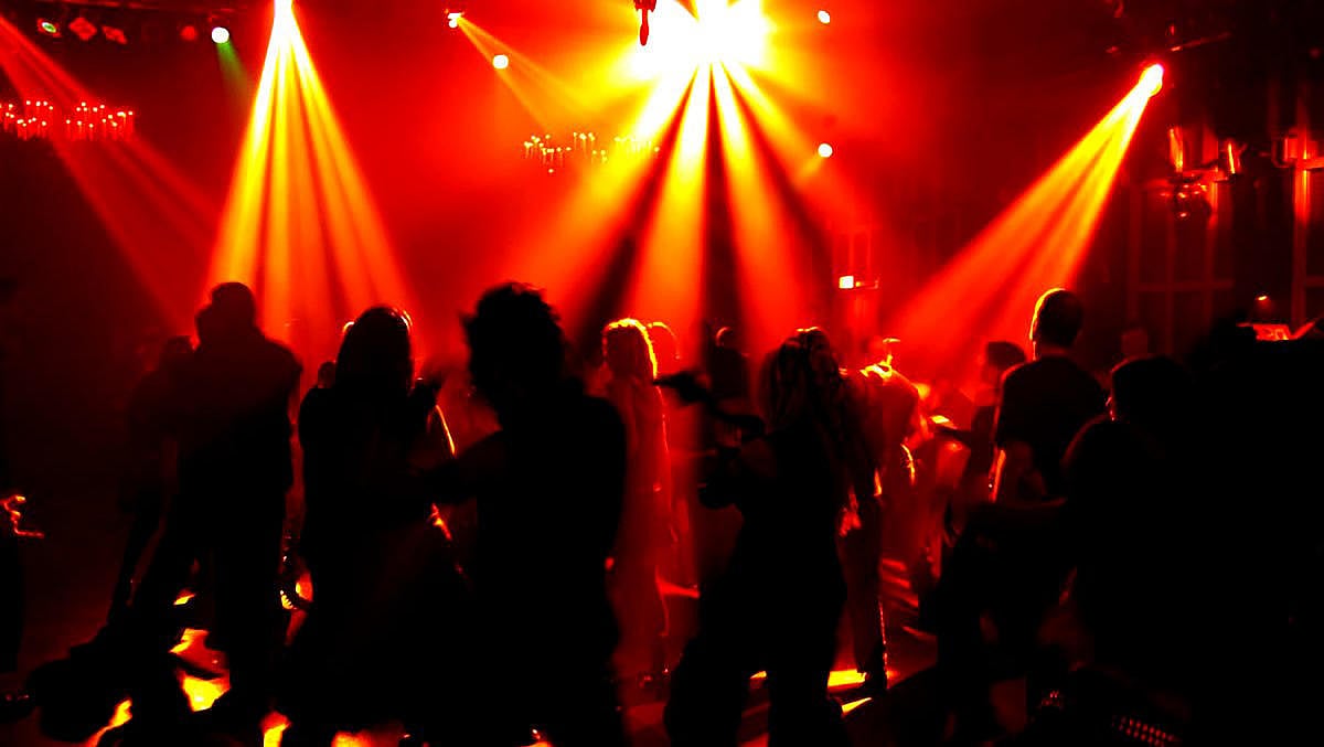 ಬ್ರಿಟನ್‌: ಅಪರಾಧಿಗಳಿಗೆ ಪಬ್‌, ಕ್ರೀಡೆ, ಸಂಗೀತ ಕಾರ್ಯಕ್ರಮಗಳಿಗೆ ನಿರ್ಬಂಧ