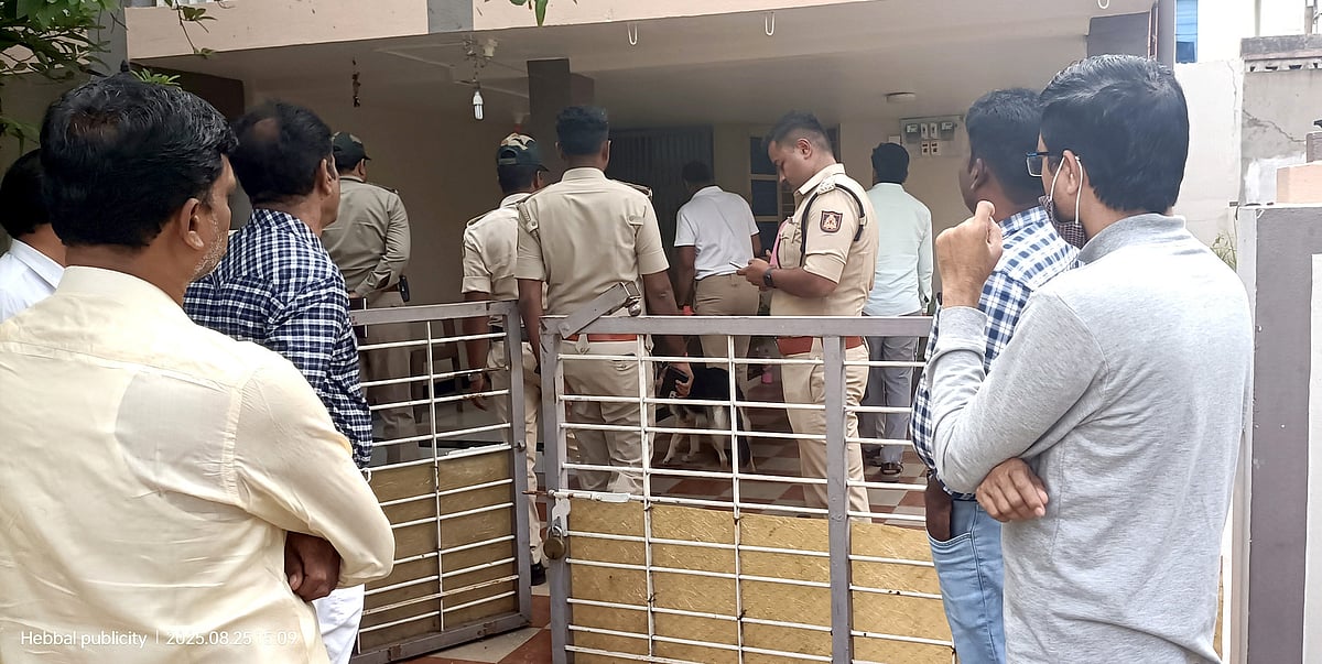 ಮುದ್ದೇಬಿಹಾಳ: ಜಿಲ್ಲಾ ನ್ಯಾಯಾಧೀಶರ ಬಾಡಿಗೆ ಮನೆಯಲ್ಲಿ ಕಳವು