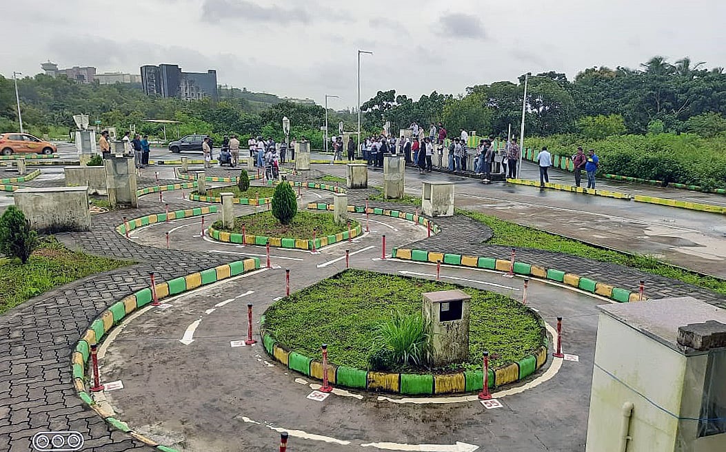 ಮಂಗಳೂರು: ವಿದ್ಯುನ್ಮಾನ ವಾಹನ ಚಾಲನಾ ಪರೀಕ್ಷಾ ಪಥದಲ್ಲಿ ಕಂಪ್ಯೂಟರೀಕೃತ ವ್ಯವಸ್ಥೆ 