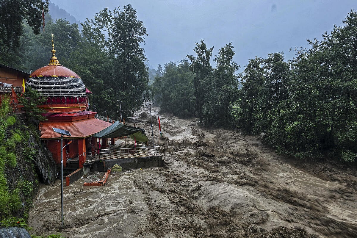 ಉತ್ತರ ಭಾರತದ ಹಲವು ರಾಜ್ಯಗಳಲ್ಲಿ ಮಳೆ: ಕಾಶ್ಮೀರದಲ್ಲಿ ಮೃತರ ಸಂಖ್ಯೆ 41ಕ್ಕೇರಿಕೆ
