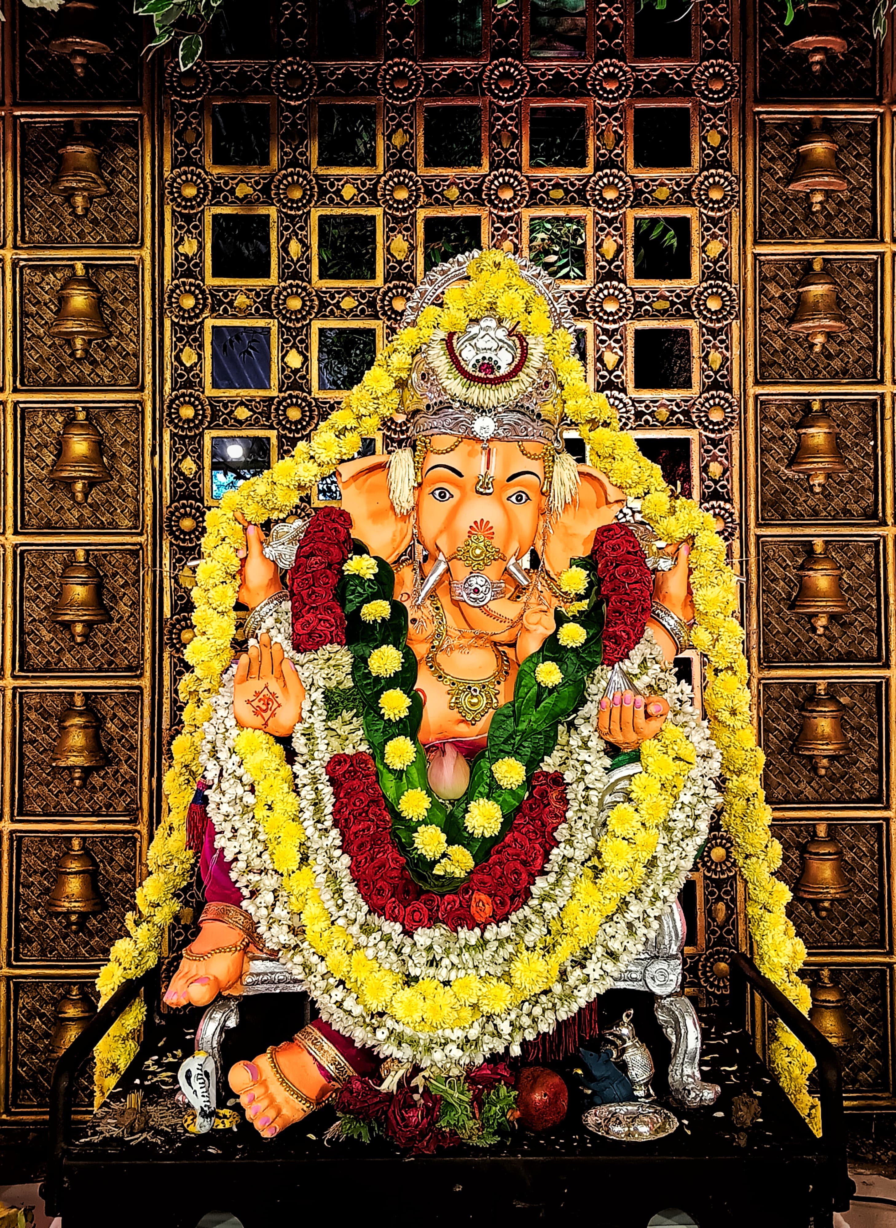ಉಡುಪಿಯ ಕುಕ್ಕಿಕಟ್ಟೆ ಇಂದಿರಾನಗರದಲ್ಲಿ ಸಾರ್ವಜನಿಕ ಗಣೇಶೋತ್ಸವ ಸಮಿತಿಯವರು ಪ್ರತಿಷ್ಠಾಪಿಸಿದ್ದ ಗಣಪತಿ ಮೂರ್ತಿ
