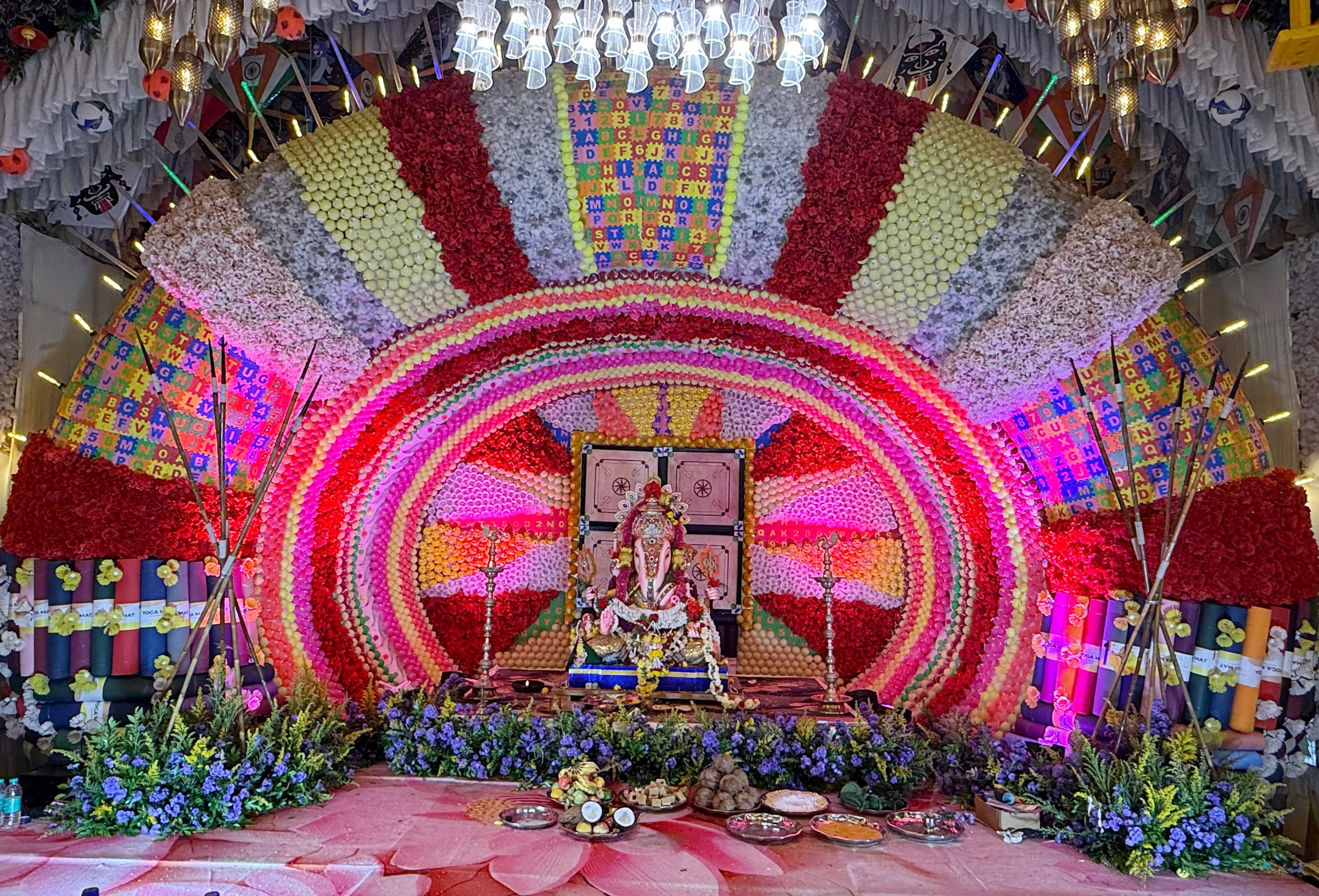 ಶಿವಮೊಗ್ಗದ ಎಪಿಎಂಸಿ ಗೆಳೆಯರ ಬಳಗ ಪ‍್ರತಿಷ್ಠಾಪಿಸಿರುವ ಖೇಲೊ ಇಂಡಿಯಾ ಗಣಪ