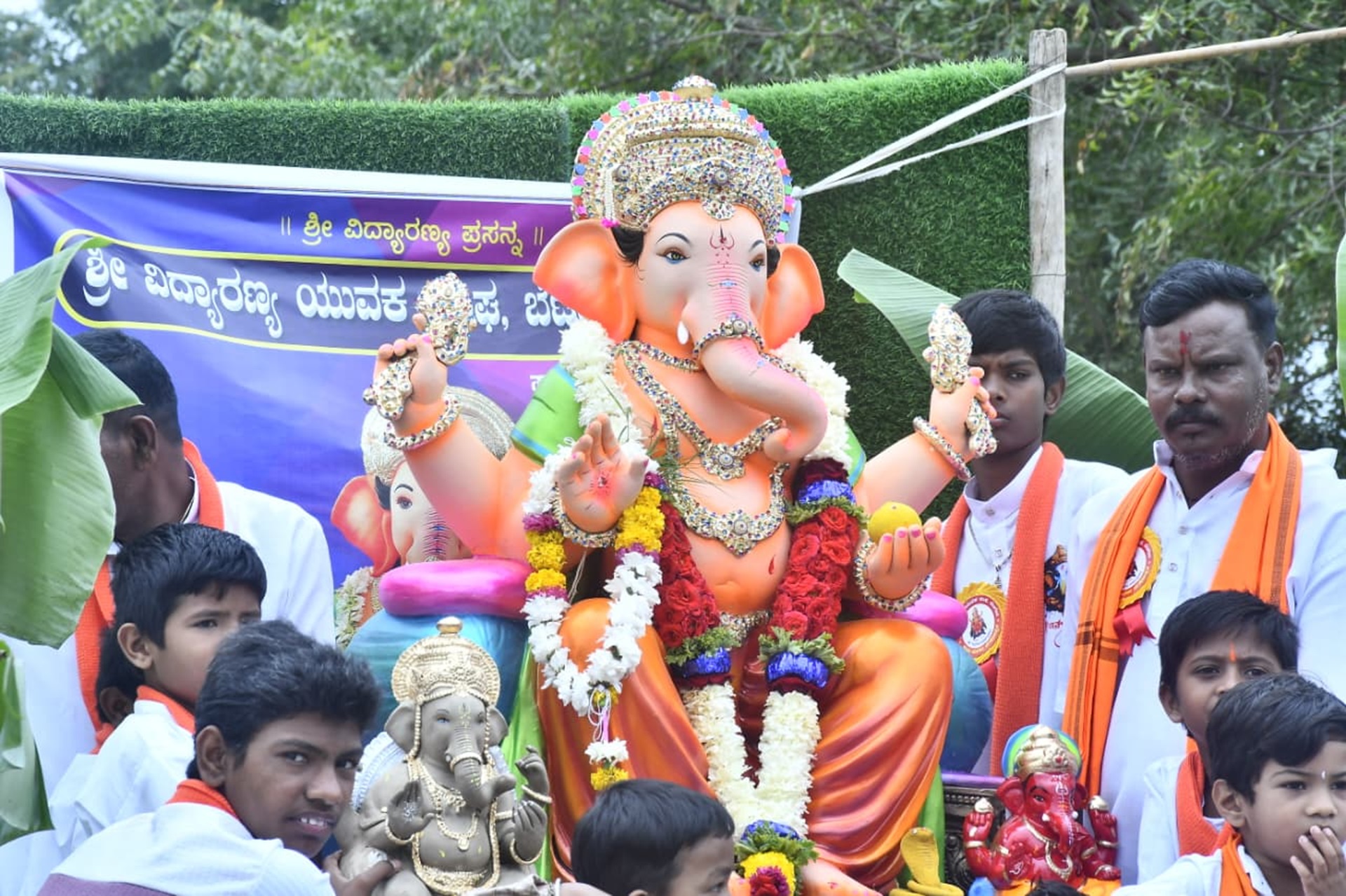 ಬೆಟಗೇರಿಯ ಪಾಲಾ ಬಾದಾಮಿ ರಸ್ತೆಯಲ್ಲಿರುವ ವಿದ್ಯಾರಣ್ಯ ಯುವಕ ಸಂಘದ ಗಜಾನನ