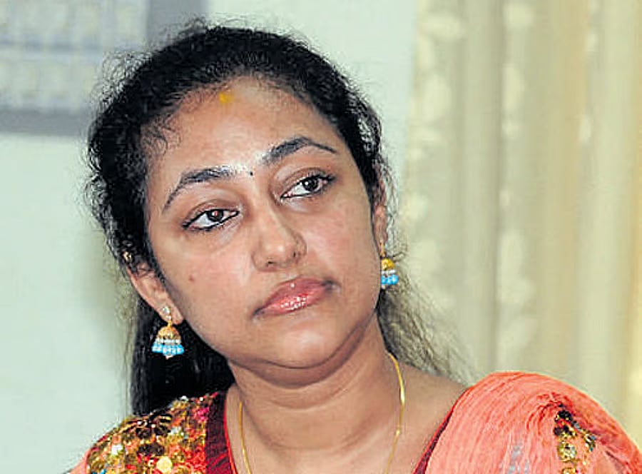 ನಟ ದರ್ಶನ್ ಪತ್ನಿ ವಿಜಯಲಕ್ಷ್ಮೀಗೆ ಅಶ್ಲೀಲ ಸಂದೇಶ: ಪ್ರಕರಣ ದಾಖಲು
