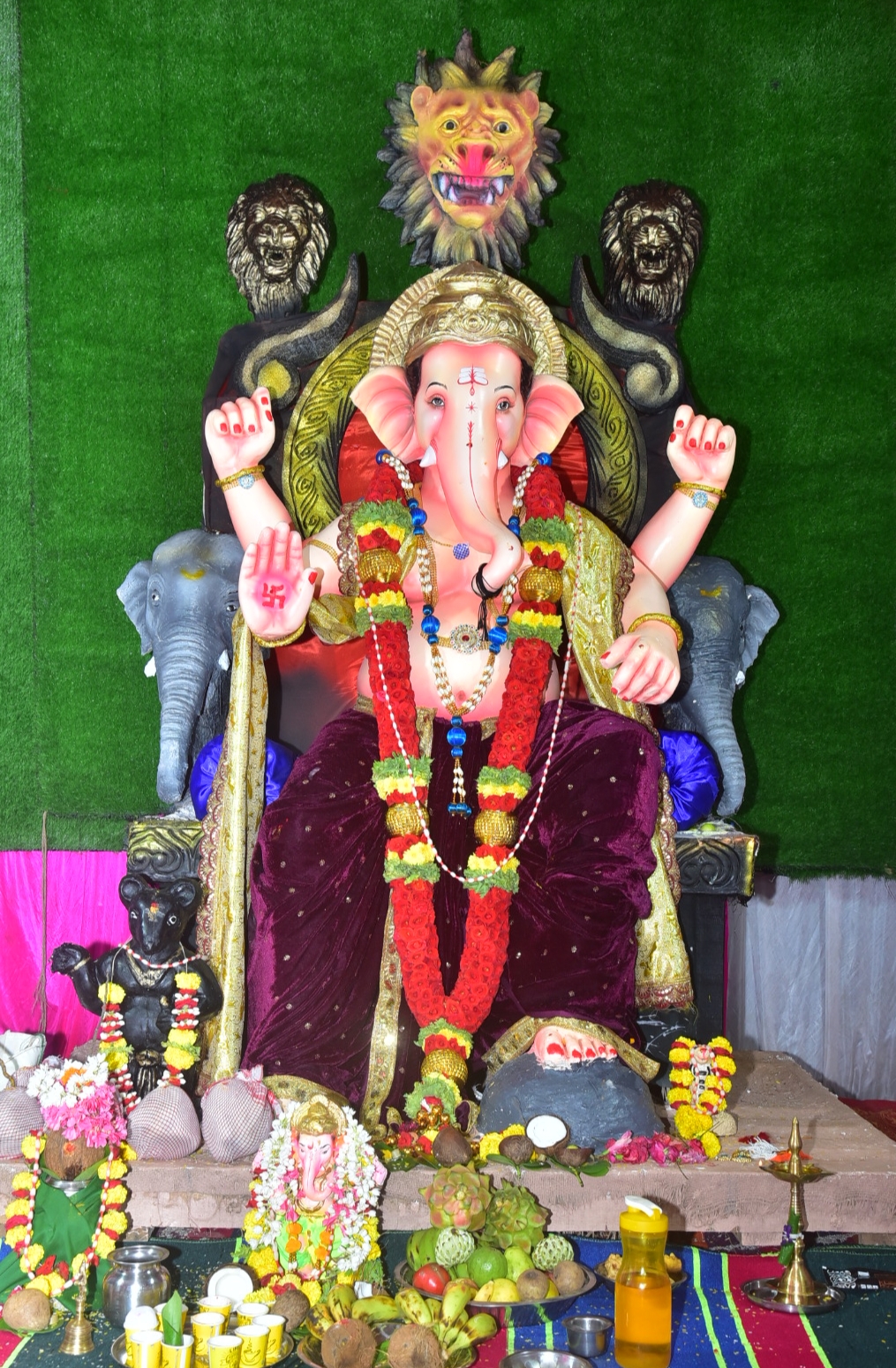 ಹಾವೇರಿಯ ವಾಲ್ಮೀಕಿ ನಗರದಲ್ಲಿ ಪ್ರತಿಷ್ಠಾಪಿಸಲಾದ ಗಣಪತಿ ಮೂರ್ತಿ